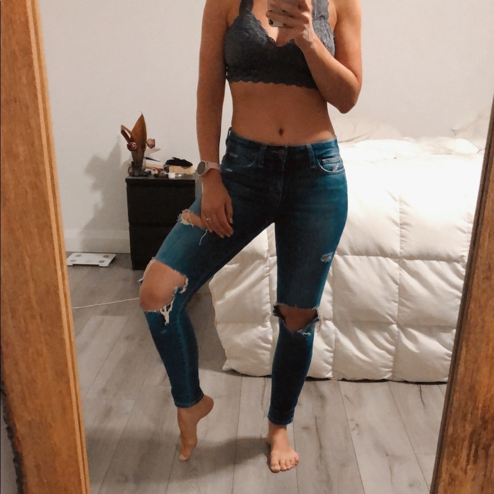 Distressed Skinny Joe’s Jeans - Picture 2 of 8